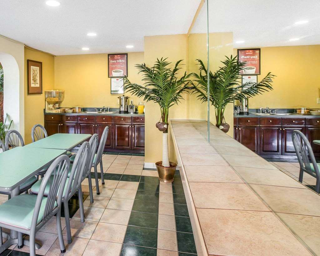 Econo Lodge Union City - Atlanta South Ресторант снимка